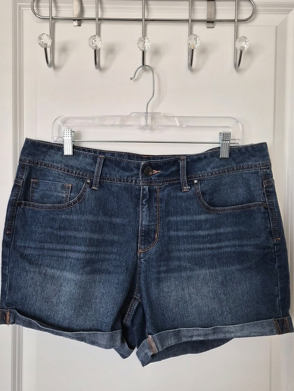 Women’s Dark Blue Denim Roll-Cuff Shorts Size 14